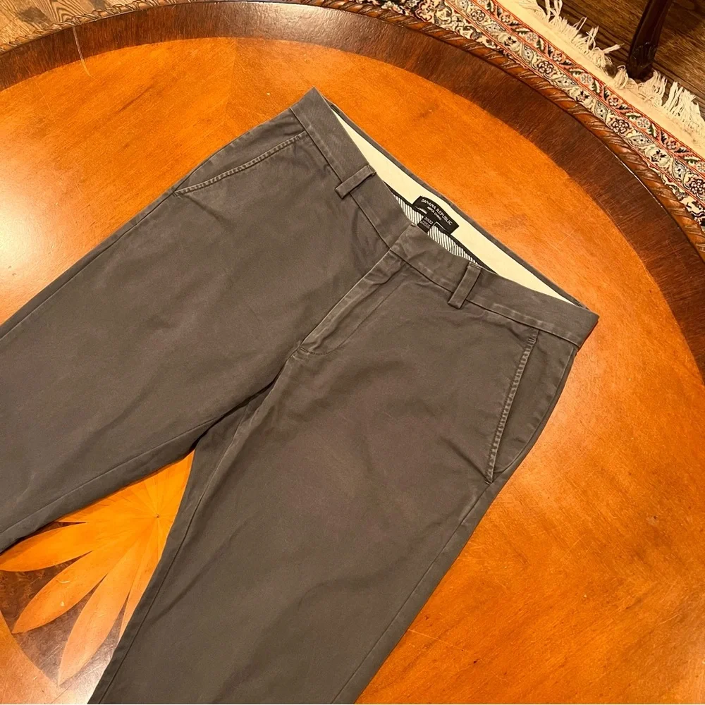 Banana Republic Men’s Aiden Slim Fit Chino Pant 31x32 Charcoal Straight Leg